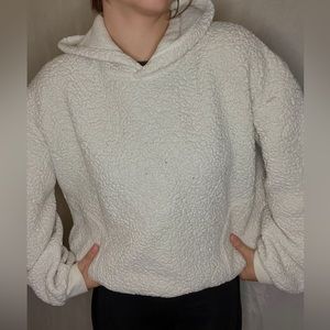 Universal threads white Sherpa sweatshirt